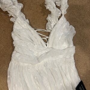 NWT Lulu’s White Midi Dress size L